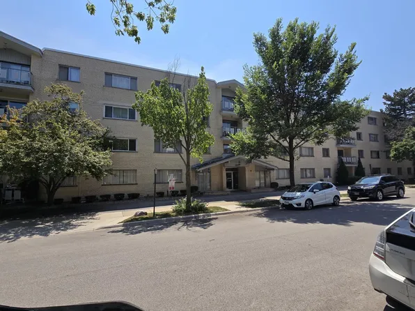 5251 Galitz St APT 410, Skokie, IL 60077