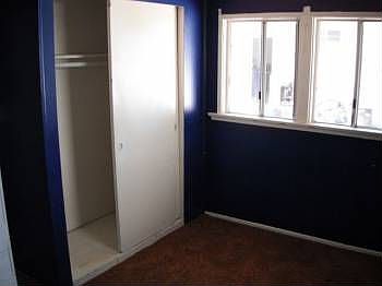 5th image of 326 E El Morado Ct
