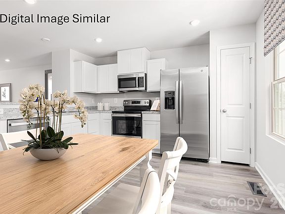 4th image of 1639 Cunningham Towns Ct