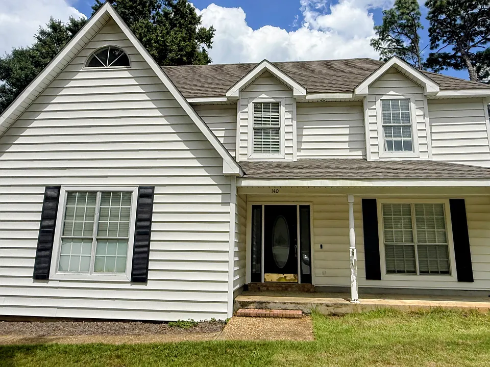 140 Broadmoor Dr