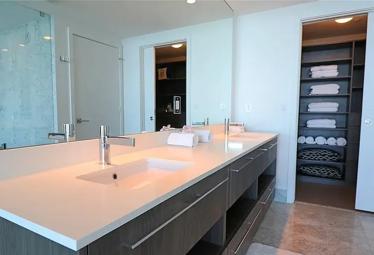 3131 NE 7th Ave #26033 — Photo 7
