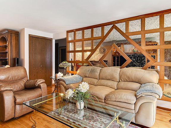 4th image of 7212 W Wrightwood Ave APT 1N