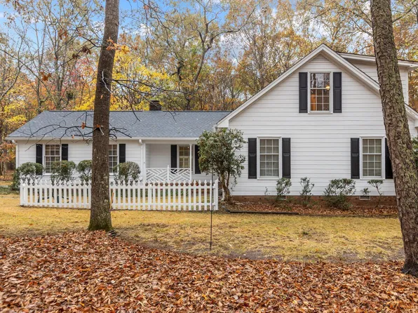 200 Trails End Ct, Raleigh, NC 27614