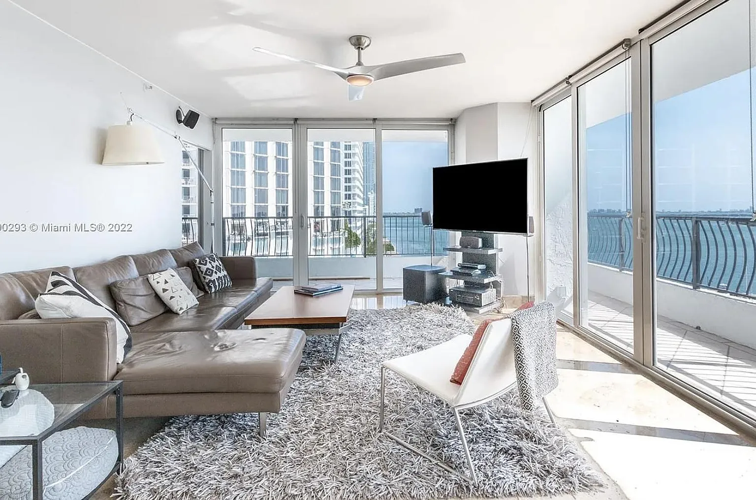 2 bed, 1160 sqft, $3,800 — Photo 4