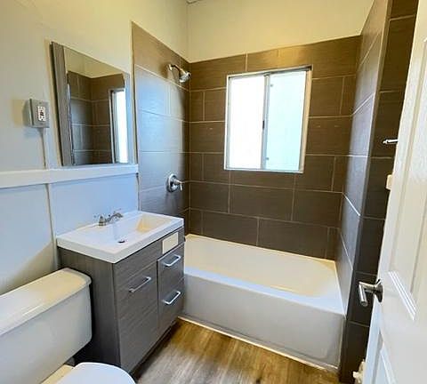 5th image of 626 Chestnut Ave #206