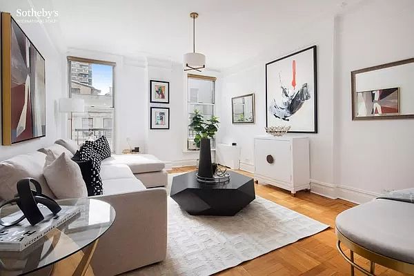 1st image of 255 W 98th St #7AD