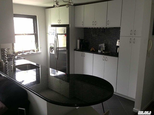 1st image of 4 E Mill Dr APT 3H