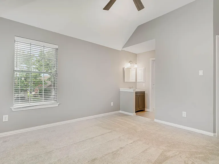 6009 Charleston Dr — Photo 19