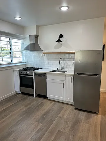 16 W Mission St #19 — Photo 1