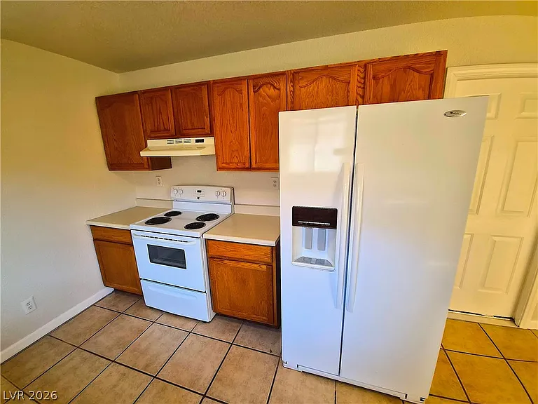 1040 Marne Ct #D — Photo 6