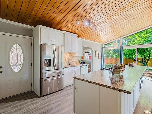 5th image of 660 Poppy Way
