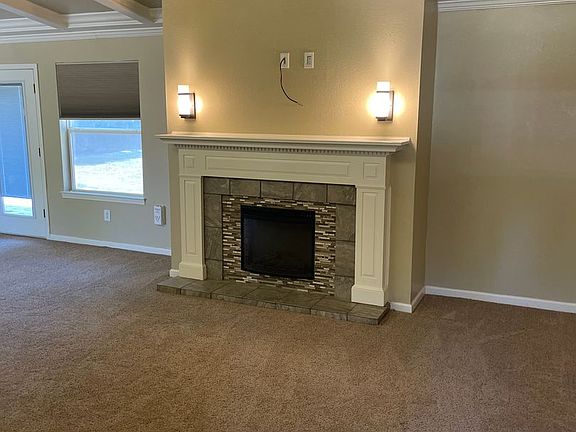 2nd image of 4057 Fairmount St