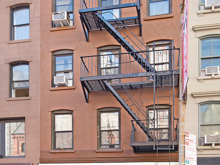 876 Lexington Ave #2A — Photo 7