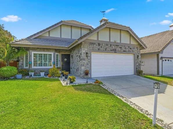 901 Rose Arbor Dr, San Marcos, CA 92078
