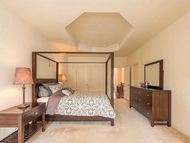10515 Old Ellicott Cir — Photo 19