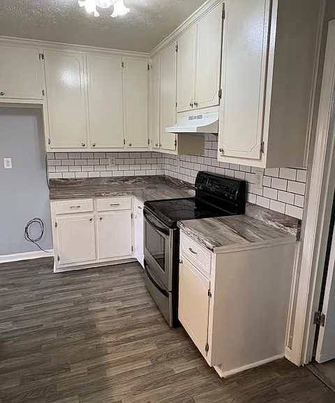 2300 Chappell Dr — Photo 13