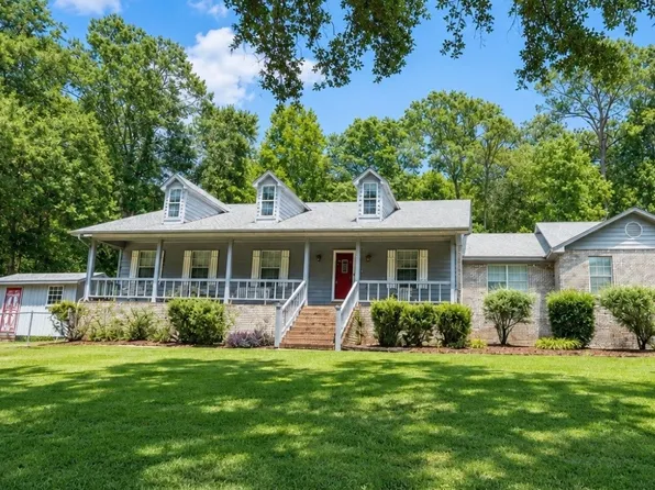 1581 Redland Rd, Wetumpka, AL 36093
