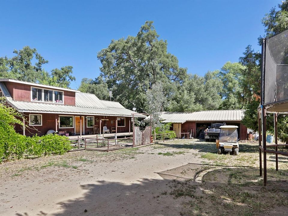 1st image of 43924 Brookside Rd