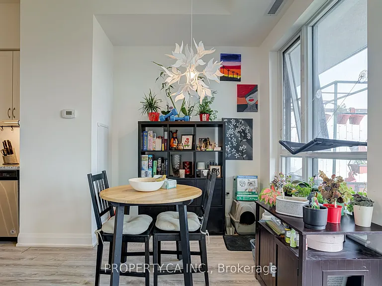 2800 Keele St #611 — Photo 4