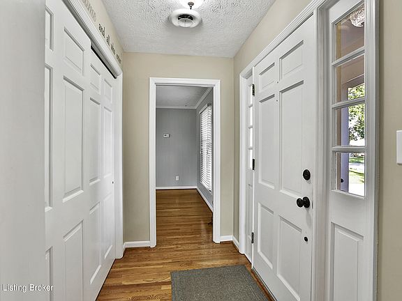 3rd image of 1521 Medical Ave