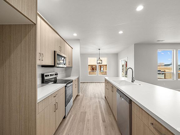 6th image of this home