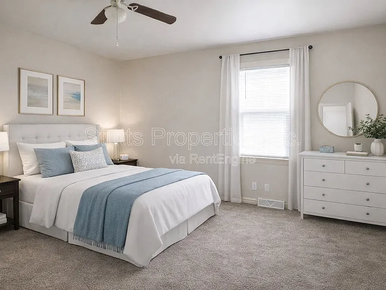 1938 Shade Ave — Photo 2