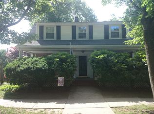 8 Rustic Rd, West Roxbury, MA 02132