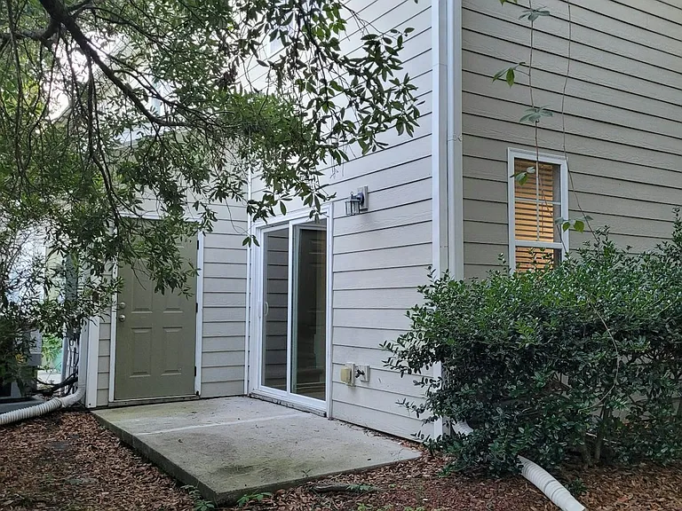 5611 Juneberry Ct — Photo 2