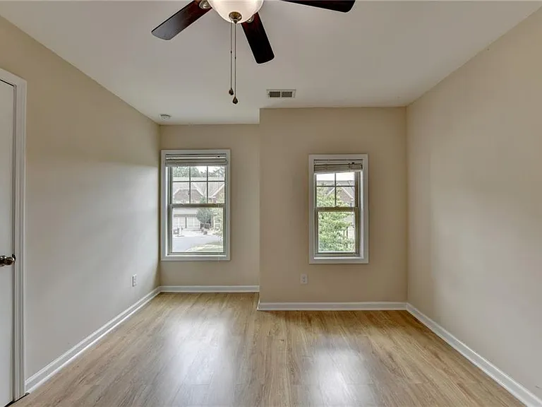 2152 Greencrest Cir — Photo 47