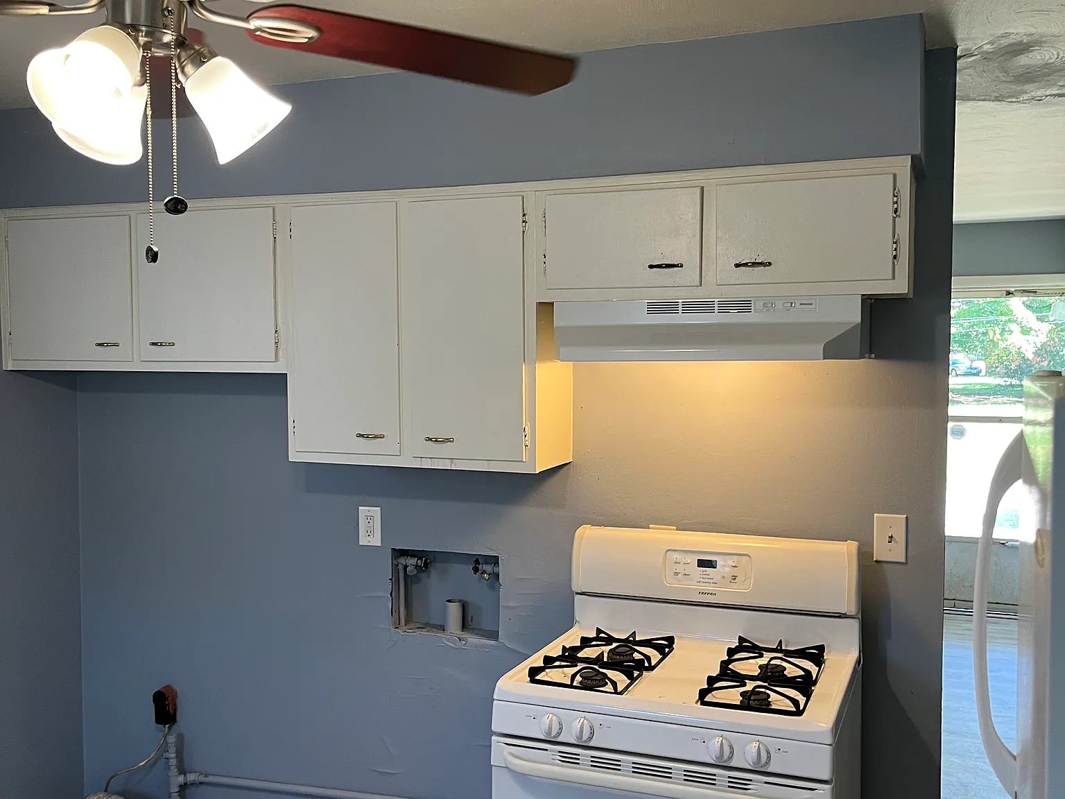 2 bed, 900 sqft, $950 — Photo 3