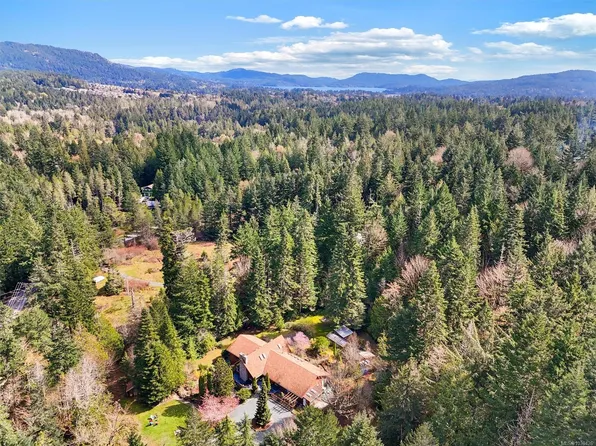 6907 Sellars Rd, Sooke, BC V9Z 0K9
