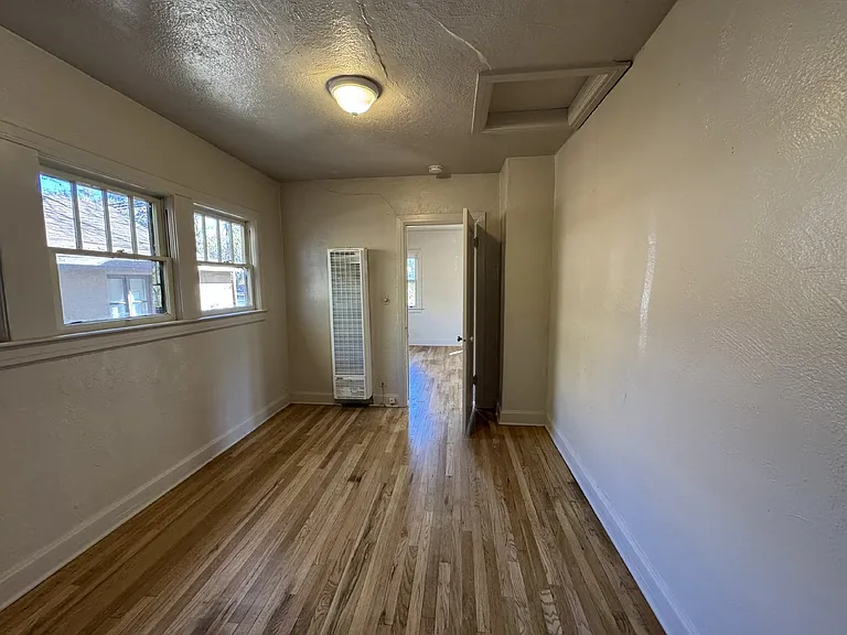 606 E Willis St — Photo 6