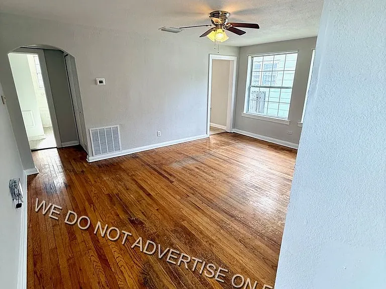 322 W 63rd St — Photo 3