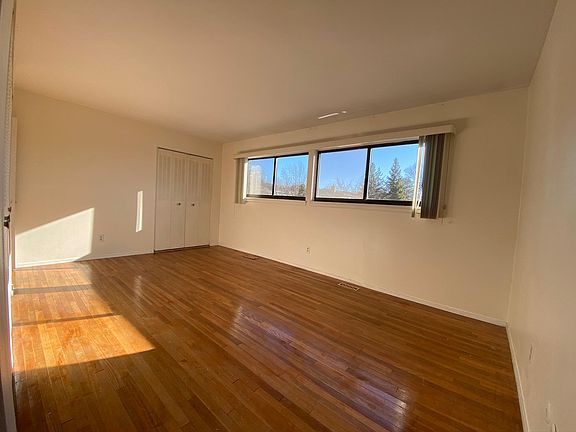 4th image of 3127 Lakehaven Dr