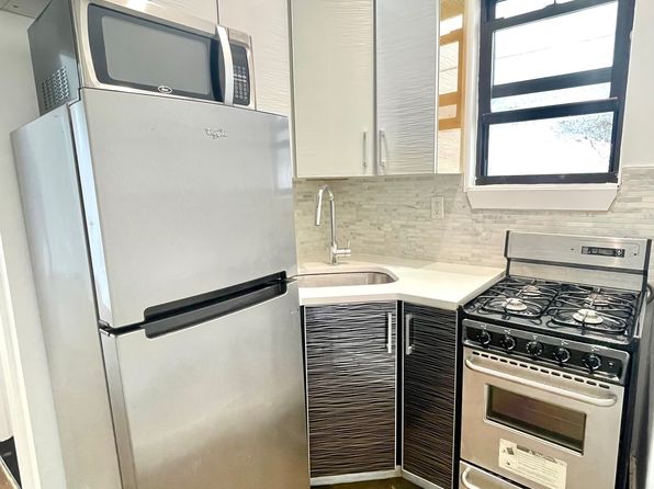 406 Evergreen Ave #2B