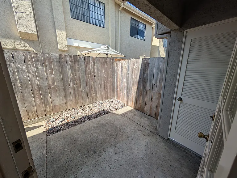 4510 Campus Ave #5 — Photo 12