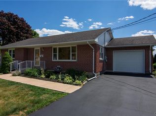 105 E 2nd St, Wind Gap, PA 18091
