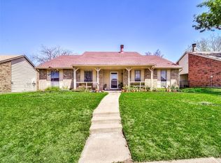 1819 Uvalde St, Mesquite, TX 75150
