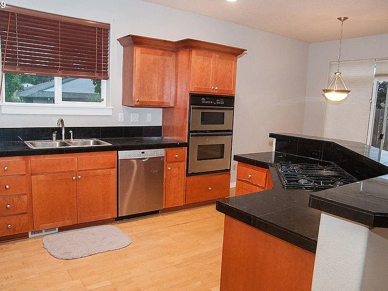 15135 SW 93rd Ave — Photo 2