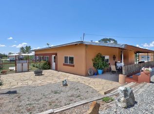 514 Dolores Rd, Taos, NM 87571