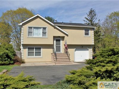 215 Fresh Ponds Rd, East Brunswick, NJ, 08816