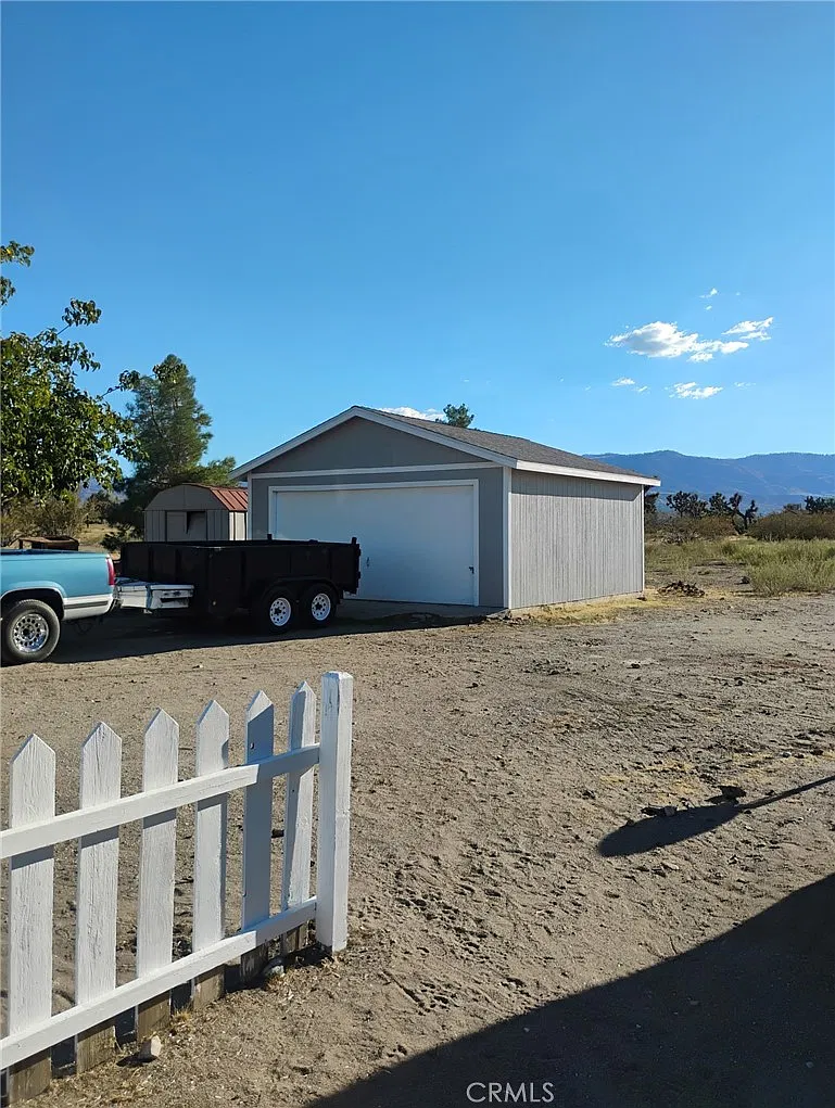 2 bed, 728 sqft, $1,600 — Photo 4