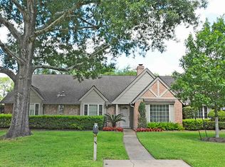 2719 Fontana Dr, Houston, TX 77043