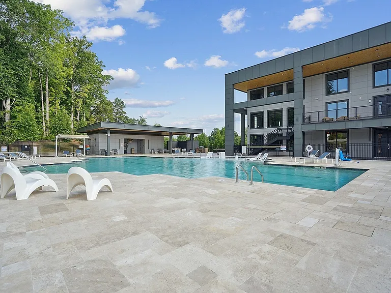 Blu South Swimming Pool