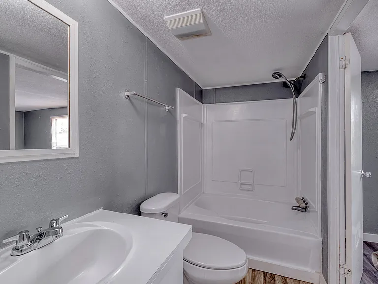 1129 Merners Trl — Photo 11