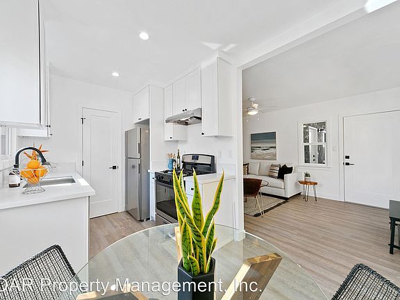 5th image of 54 Ximeno Ave #10953374