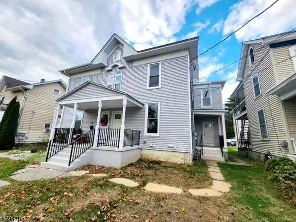 24 W Stewart St, Washington, NJ 07882