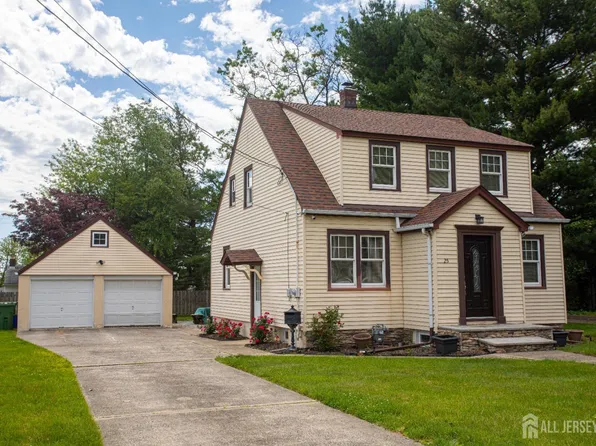 25 S Edward St, Sayreville, NJ 08872