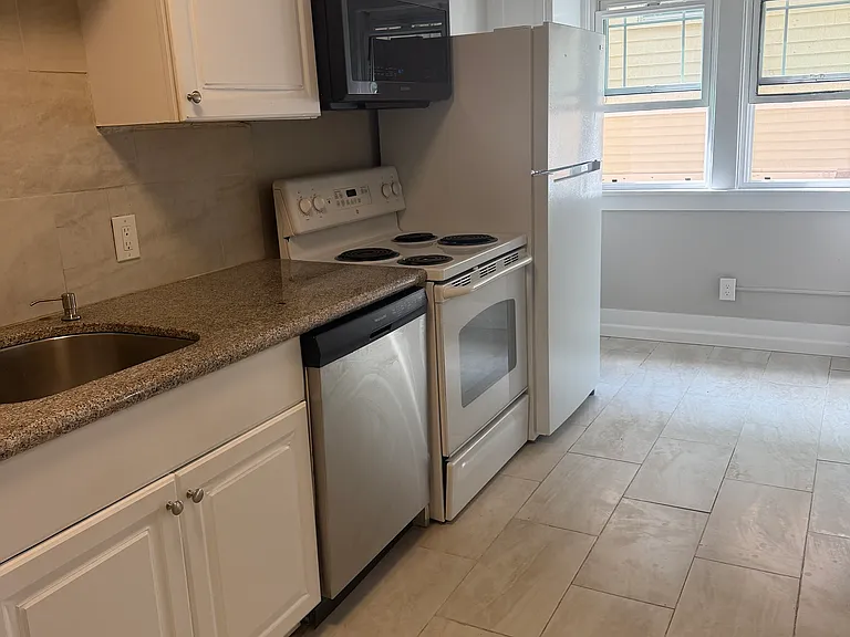 809 S I St #203 — Photo 6