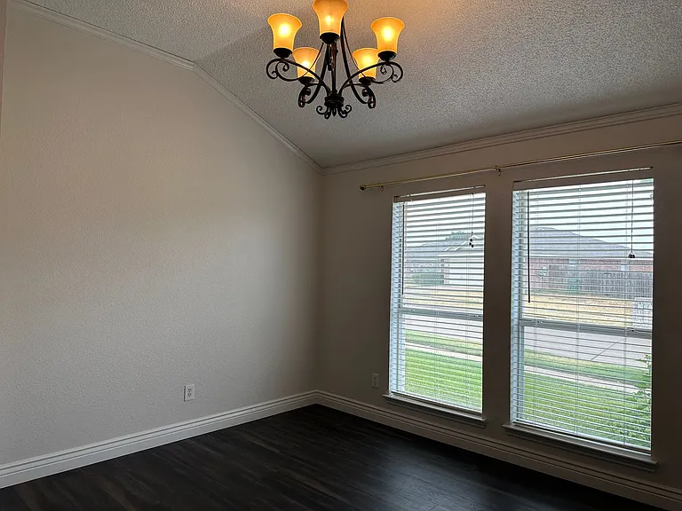 5900 Aloe Ct — Photo 5